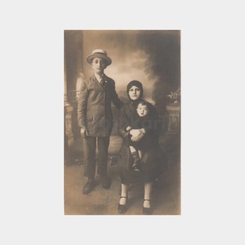 1928 Stüdyo Anne Çocukları Konulu Fotoğraf