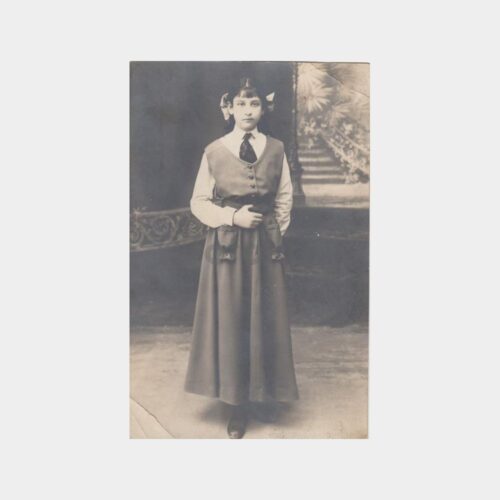 1920 Kız Öğrenci Stüdyo Fotoğraf