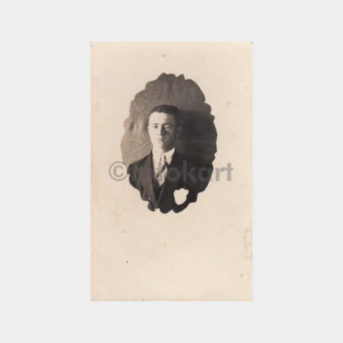 1931 Stüdyo - Mendilli Genç Fotoğraf