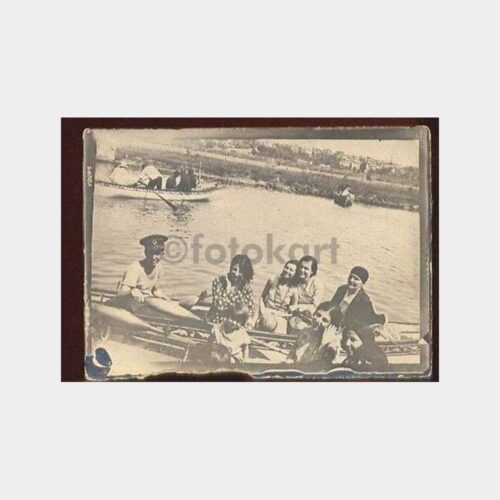İstanbul Derede Sandal Sefası Fotoğraf