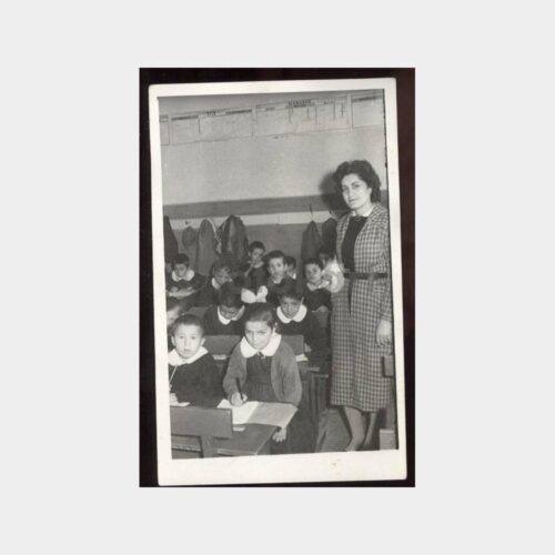 İlkokul Sınıf Öğrenci ve Öğretmen Fotoğraf