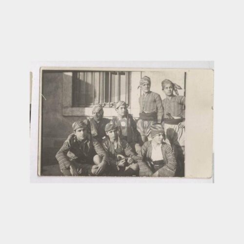 Zeybek Konulu Öğrenciler Görünüş Fotoğraf
