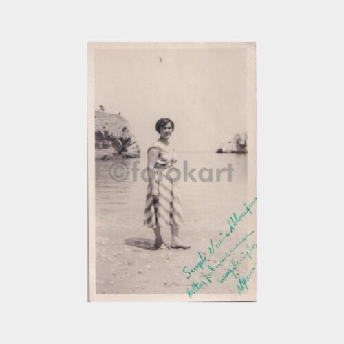 sile-sahil-kadin