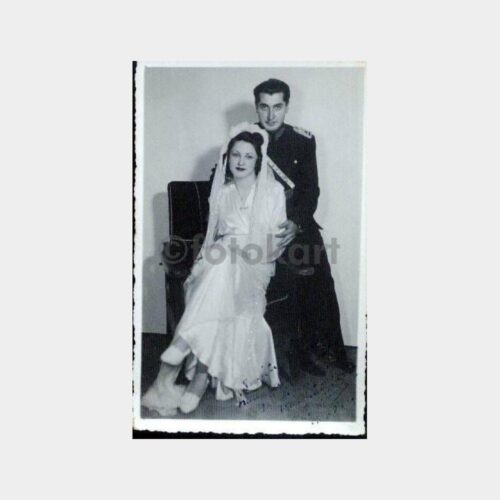 Asker ve Eşi Yeni Evli Çift Fotoğraf