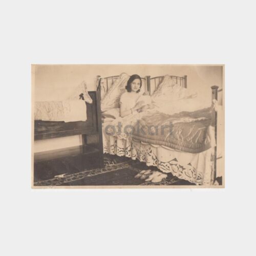1940 Anne Bebek Lohusa Yatağı Konulu Fotoğraf