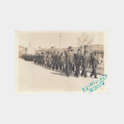 1947 Bilecik Tören Yürüyüşü Konulu Fotoğrafı
