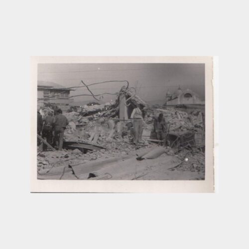 Deprem Konulu Albüm Fotoğraf