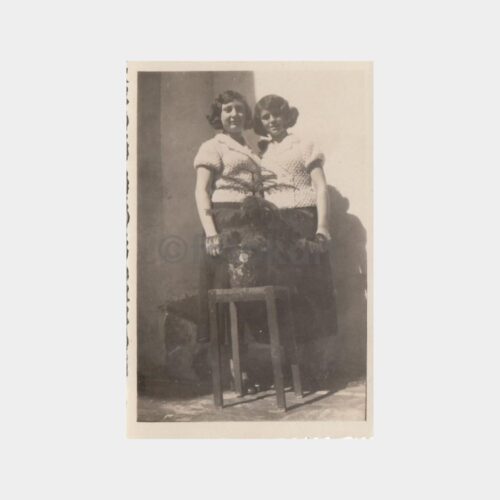 1933 Kız Kardeş Konulu Fotoğraf