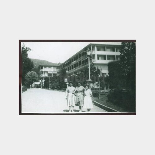 1940 Yalova Kaplıca - Termal Oteli Önü Fotoğraf