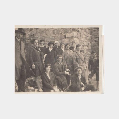 1928 Antik Şehir Gezisi Hoca Talebeler Konulu Fotoğraf