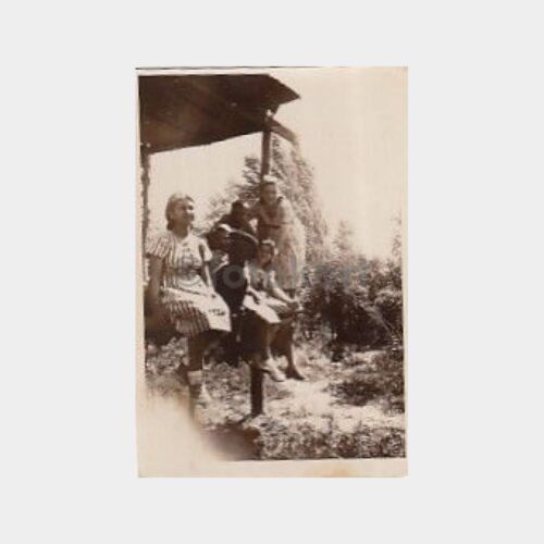 1935 Aynı Giysili Kızlar Görünüş Fotoğraf