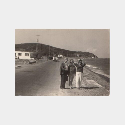 1976 Çınarcık Gezisi Hatırası Konulu Fotoğraf
