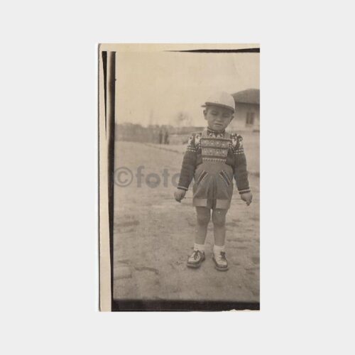 1953 Çocuk Giyim Kütürü Konulu Fotoğraf