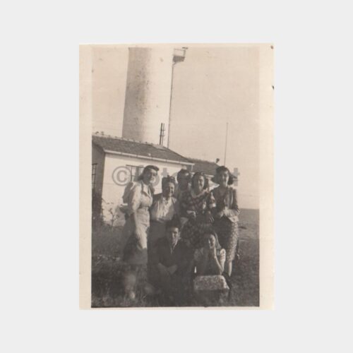 1940 Deniz Feneri Önü Grup Konulu Fotoğraf