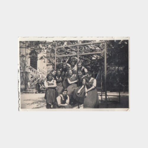 Kandilli Kız Lisesi Konulu 2 Adet Fotoğraf