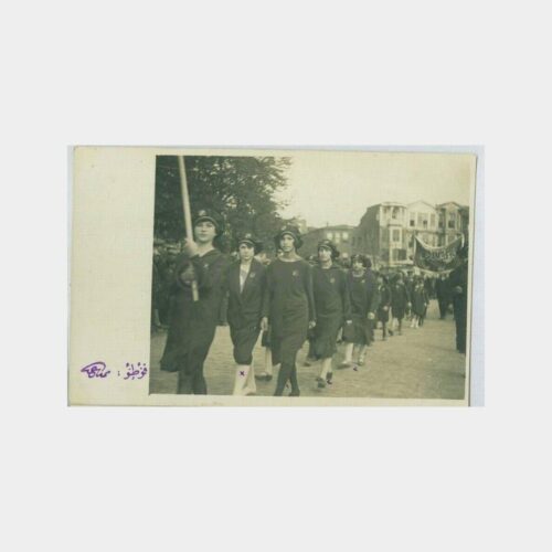 1926 İstanbul Kız Lisesi Tören Yürüyüş Fotoğraf
