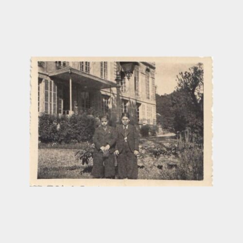 1947 Köşk Çocukları Konulu Fotoğraf