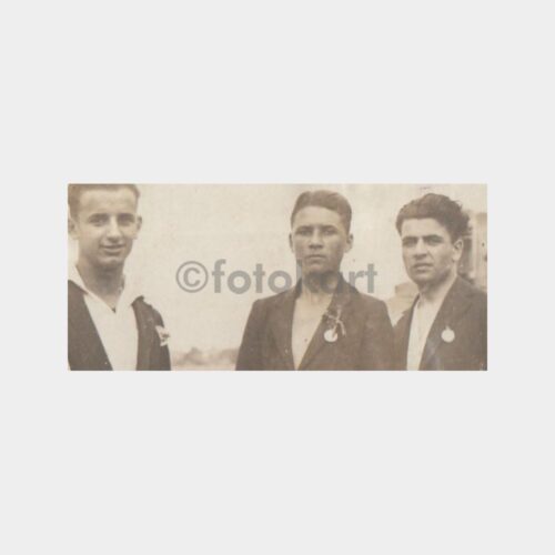 1930 Madalyalı Gençler Konulu Fotoğraf - Görsel 2