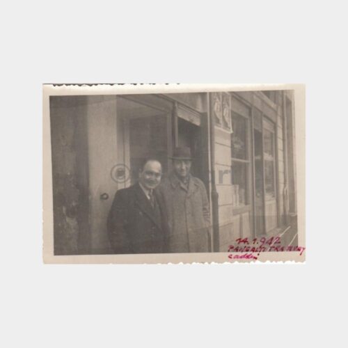 1942 Pangaltı Tramvay Caddesi Baylar Konulu Fotoğraf