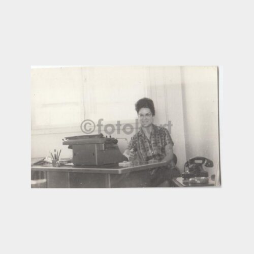 1960 Sekreter ve Daktilo Konulu Fotoğraf