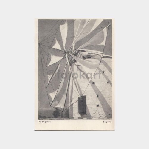 1958 Bergama Yel Değirmeni Görünüş Kartpostal