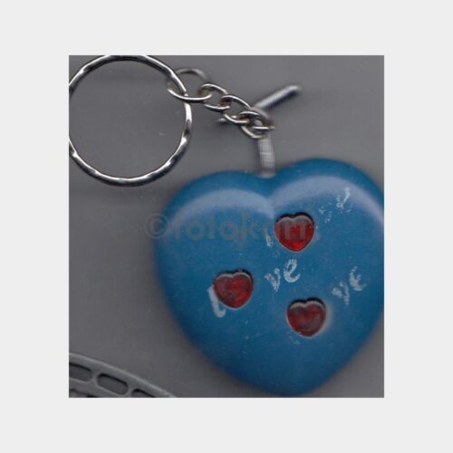 Kalp Şeklinde Love Yazılı Anahtarlık