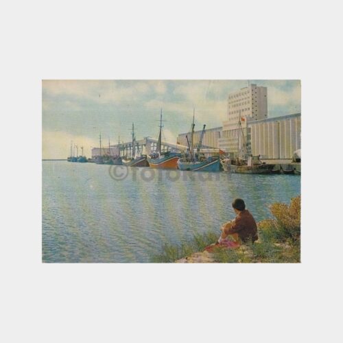 1970 Mersin Sahilde Silo Binası Görünüş Kartpostal