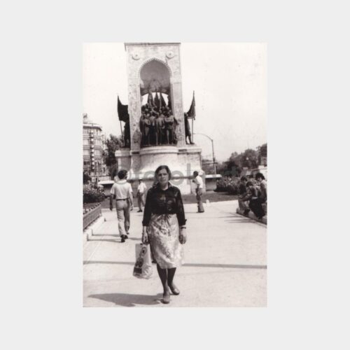 taksim-cumhuriyet-aniti